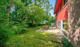 14536 BARKWOOD Dr, Rockville, MD 20853
