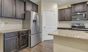 1056 FLYWAY VIEW Ln, Alabaster, AL 35007