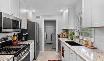 1624 Prairie Heights Dr, Bartlesville, OK 74006