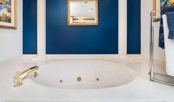 21580 Moonlight Bay Rd, Abingdon, VA 24211
