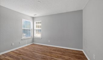 8133 Maple Stream Ln, Indianapolis, IN 46217