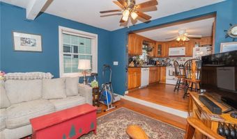 105 Fordson Ave, Cranston, RI 02910