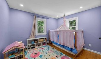 435 Old Mill Rd, Barnstable, MA 02655
