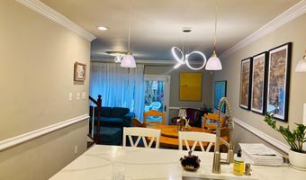 915 C St SE, Washington, DC 20003