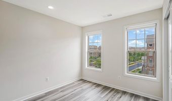22635 NAUGATUCK Sq, Ashburn, VA 20148