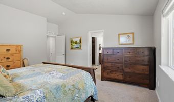 33 Parkland Dr, Blanchard, ID 83804