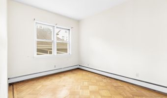 42 E 40th St, Bayonne, NJ 07002