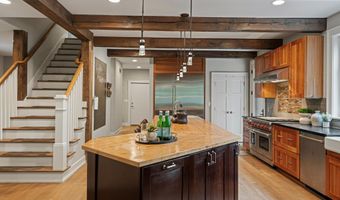 3867 Hawk Crest Rd, Ann Arbor, MI 48103