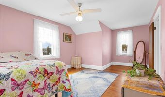 381 Auburn St, Cranston, RI 02910