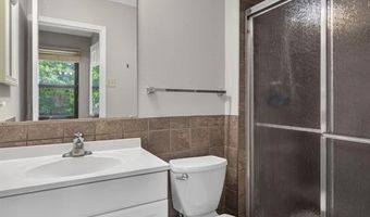 2358 Hidden Meadow Ln, Ballwin, MO 63021