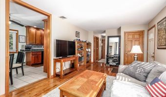 46 Jeanette Rd, Danbury, CT 06811