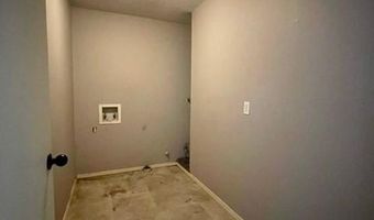 501 SW 11th St D, Bentonville, AR 72712
