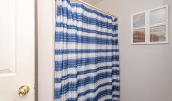 10 WINDSWEPT Dr, Berlin, MD 21811
