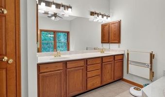 1074 Boone Woods Trl, Augusta, MO 63332