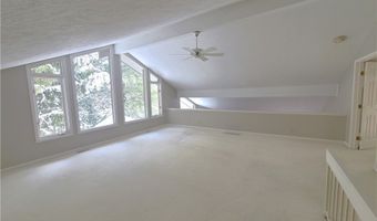325 Inwood Trl, Aurora, OH 44202