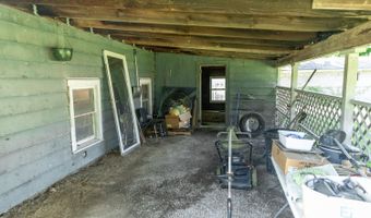 45 Howard St, Austin, IN 47102