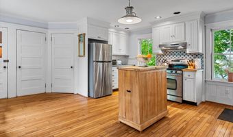 21 Main St, Bennington, VT 05257