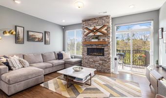 2759 Bristol Ridge Dr, Ann Arbor, MI 48105