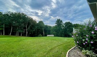117 Apple Ridge Dr, Beaver, WV 25813