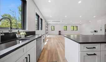 246 Jamestown Rd, Belmont, NH 03220