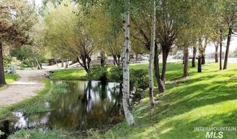 514 W30/W32 Sawyer St W30/32, Cascade, ID 83611