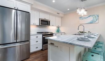 20 E Bowery St 1A, Newport, RI 02840