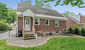 18 Oxford Rd, Albany, NY 12203
