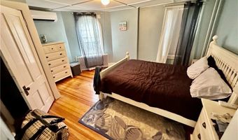 327 Spring St 2, Newport, RI 02840