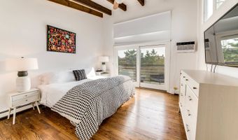 16 Dune Ln, Amagansett, NY 11930
