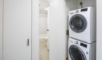 876 Curtis St 2208, Honolulu, HI 96813
