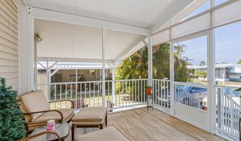 810 Wren Cir, Barefoot Bay, FL 32976