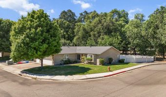 3696 Brentwood Ln, Anderson, CA 96007