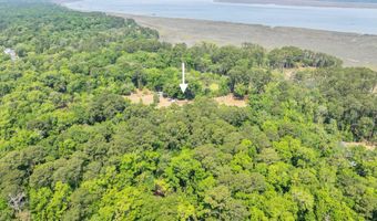 18 Quiet Cove Way, Beaufort, SC 29907