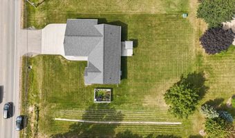 4410 W CAPITOL Dr, Appleton, WI 54913