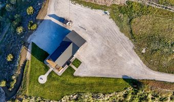 305 Snake River Dr, American Falls, ID 83211