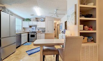 56 Leisure Dr, Auburndale, FL 33823