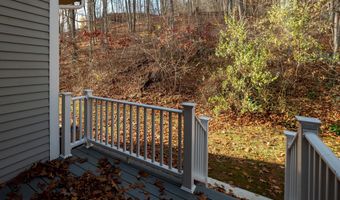 15 Quarry Village Rd 15, Cheshire, CT 06410