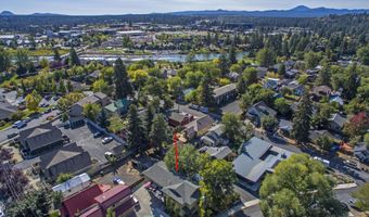 909 NW Delaware Ave, Bend, OR 97703
