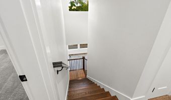 9191 Chapelle Cir, Anchorage, AK 99518