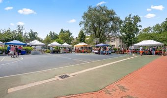 2500 Q St NW 524, Washington, DC 20007