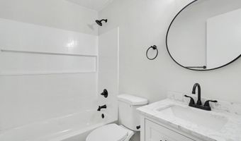 2074 Trailwood Dr, Biloxi, MS 39532