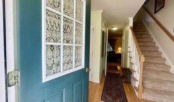 4 Bow Center Rd Unit B2, Bow, NH 03304