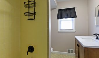 69-71 W 36TH St, Bayonne, NJ 07002