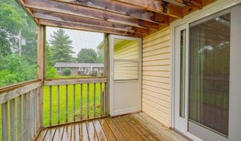 1702 Rae Ln, Madison, WI 53711