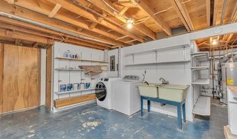 1558 1560 W Jones Dr SW, Ann Arbor, MI 48105