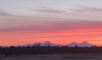 24605 Dodds Rd, Bend, OR 97701