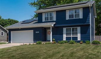 2209 4th St SW, Altoona, IA 50009