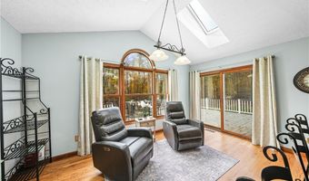 350 ASPEN Ct, Aurora, OH 44202