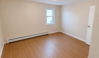 13 Armstrong Pl, Bridgeport, CT 06608