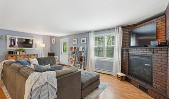 65 Lone Indian Trl, Augusta, ME 04330
